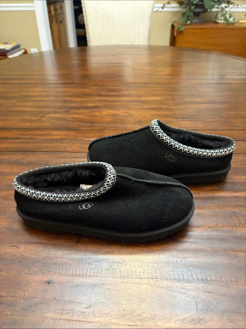 UGG Black Slippers Kids US 6 SW